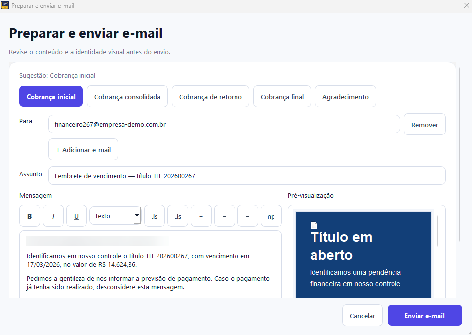 Tela de preparar e enviar e-mail com nome de cliente desfocado